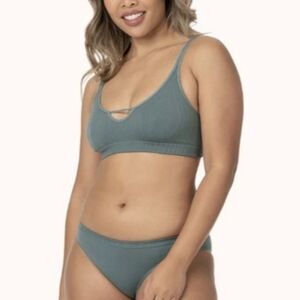 Lively Seamless Bralette (Black) Size M